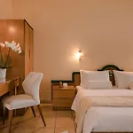 Hotell Griffon Previously Known As Valledi Village