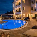 فندق Griffon Previously Known As Valledi Village 2*
