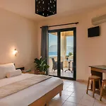 Hotell Griffon Previously Known As Valledi Village Kimi